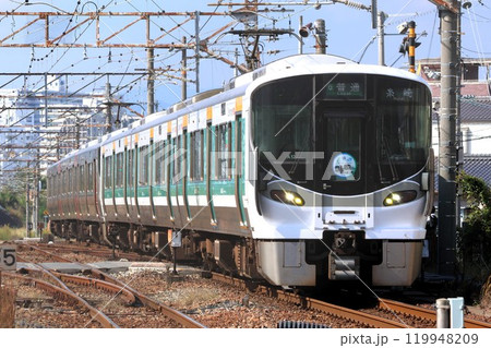 【JR西日本】227系〜ラッピングコラボトレイン〜(山陽本線:海田市駅) 【JR西日本】227系〜ラッピングコラボトレイン〜(山陽本線:海田市駅) 119948209