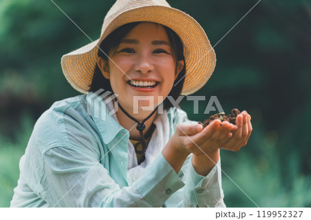 土に触る農業体験 119952327