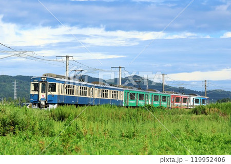 【えちごトキめき鉄道】ET127系〜横須賀色〜（妙高はねうまライン：春日山〜高田） 119952406
