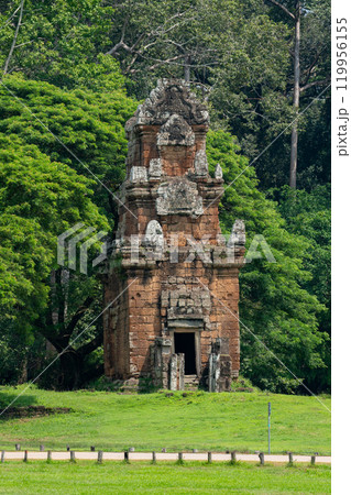 アンコール王朝の石像やレリーフ アンコール・トム アンコール王朝の石像やレリーフ アンコール・トム 119956155