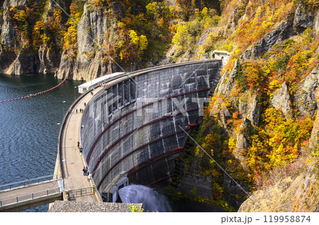 北海道 定山渓 豊平峡ダムの紅葉(展望デッキからの眺め) 北海道 定山渓 豊平峡ダムの紅葉(展望デッキからの眺め) 119958874