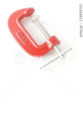 クランプを白背景で撮影 119959747