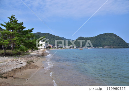 京都府宮津市・大島の舟屋と海岸風景 119960525