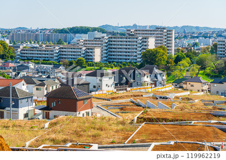 八王子市街を見渡す高台の造成地 119962219