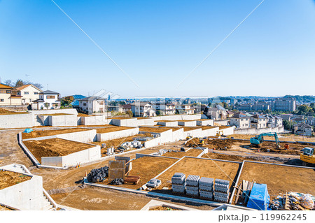 八王子市街を見渡す高台の造成地 119962245