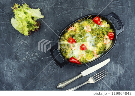 Baked broccoli with shrimp. 119964842