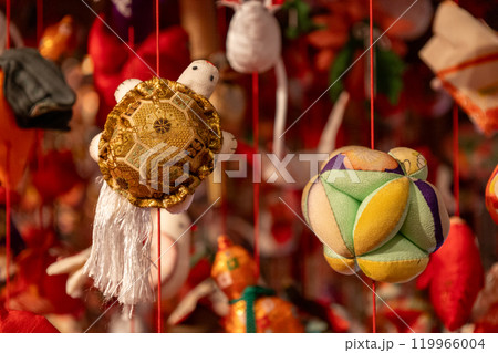 日本三大つるし飾り湊町酒田の傘福 119966004