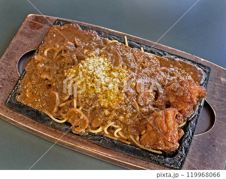 鉄板チャイニーズチキンスパゲッティ 鉄板スパゲッティ チャイニーズチキン ラッキーピエロ名物 鉄板チャイニーズチキンスパゲッティ 鉄板スパゲッティ チャイニーズチキン ラッキーピエロ名物 119968066