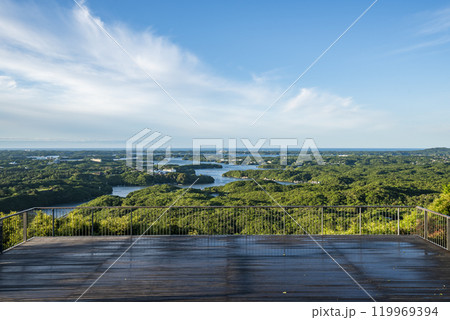 横山展望台から望む英虞湾 三重県志摩市伊勢志摩国立公園 横山展望台から望む英虞湾 三重県志摩市伊勢志摩国立公園 119969394