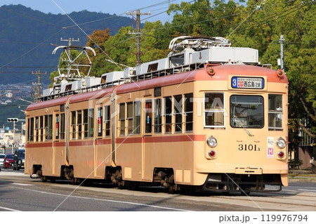 【広島電鉄】3100形〜宮島線直通色〜(本線:西観音町〜福島町) 【広島電鉄】3100形〜宮島線直通色〜(本線:西観音町〜福島町) 119976794
