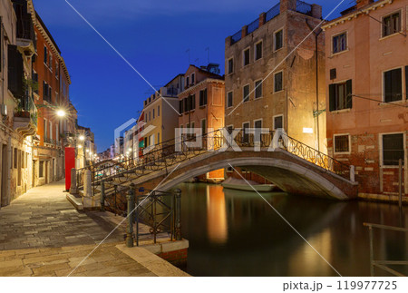 Picturesque canal and facades of old houses before dawn in Venice, Italy Picturesque canal and facades of old houses before dawn in Venice, Italy 119977725