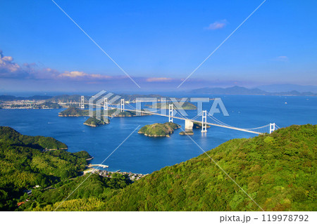 亀老山展望公園からの眺望・来島海峡大橋(愛媛県・今治市) 亀老山展望公園からの眺望・来島海峡大橋(愛媛県・今治市) 119978792