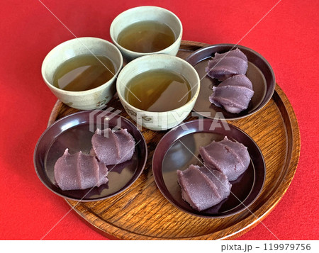 伊勢名物赤福餅　赤福餅、あかふくもち　伊勢神宮　お伊勢参り　名物みやげ　北海道産食材 119979756