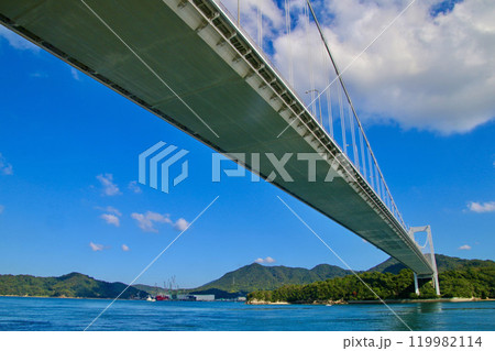 しまなみ海道・伯方・大島大橋(愛媛県・今治市) しまなみ海道・伯方・大島大橋(愛媛県・今治市) 119982114