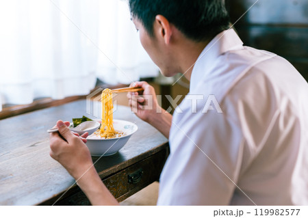 レトロなイメージカット 119982577