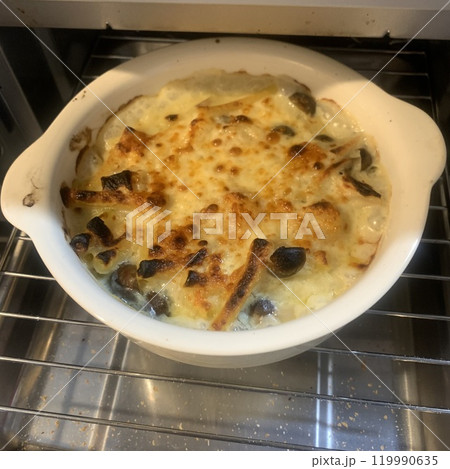 グラタン　料理　魚焼きグリル 119990635