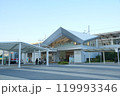 幕張豊砂駅の改札口前広場（2024年11月） 119993346