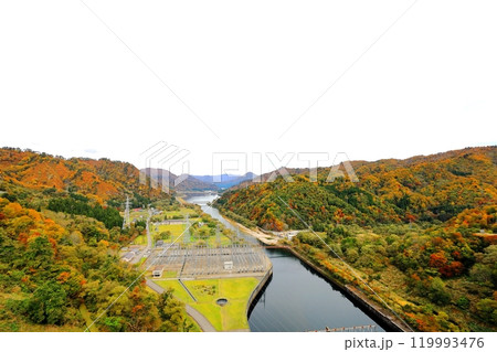 紅葉の田子倉ダム 福島県会津郡 只見町 紅葉の田子倉ダム 福島県会津郡 只見町 119993476