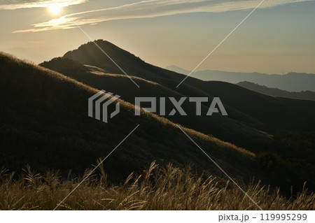 塩塚高原夕景1（徳島県三好市山城町） 119995299