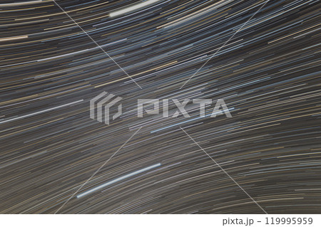 オリオンと冬の大三角の軌跡 119995959