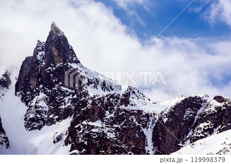 Mountain peaks near Morskie Oko Lake in Poland at Winter. Tatras range 119998379