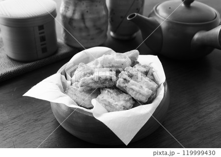 おかきでおやつ 揚げおかき 米菓 煎餅 お菓子 おやつ 揚げもち おかきでおやつ 揚げおかき 米菓 煎餅 お菓子 おやつ 揚げもち 119999430