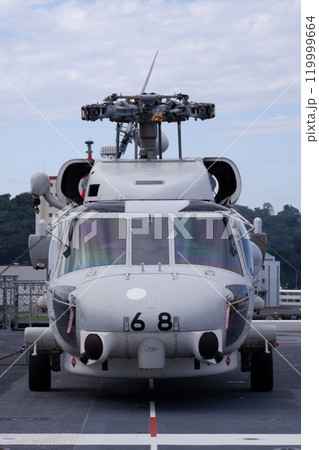 護衛艦いずものSH60J哨戒ヘリ 119999664