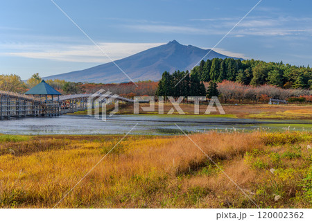 草紅葉が美しい津軽富士見湖 草紅葉が美しい津軽富士見湖 120002362