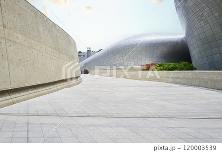 Dongdaemun design plaza showing modern architecture in seoul, south korea 120003539