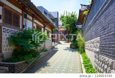Traditional korean alley showing bukchon hanok village in seoul, south korea Traditional korean alley showing bukchon hanok village in seoul, south korea 120003540