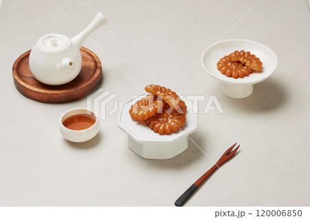 Sweet yakwa and teacup set plating 120006850