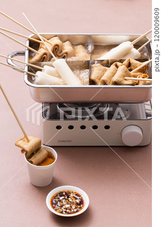 Oden boiled on the burner 120009609