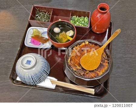 名古屋名物ひつまぶし　ひつまぶし　鰻重　鰻丼　うな重　うな丼　うなぎ蒲焼 120011007