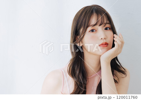 若い女性のビューティーイメージ 若い女性のビューティーイメージ 120011760