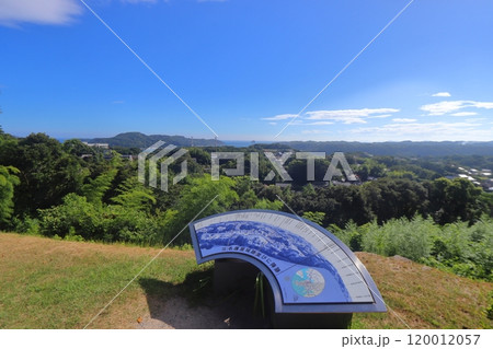 名護屋城跡の天守台跡からの風景（加部島方面） 120012057