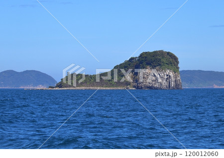 玄界灘 呼子沖の鷹島（佐賀県唐津市） 120012060