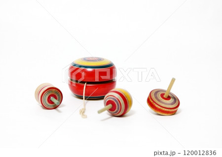 木工玩具の独楽とヨーヨー 木工玩具の独楽とヨーヨー 120012836