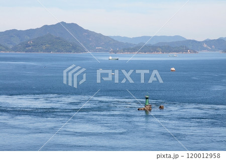 今治糸山公園より春がすみの斎灘を望む 120012958
