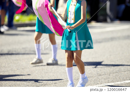 マーチングバンド　パレード　楽器 120016647