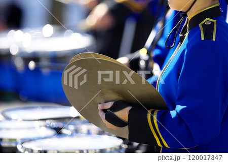 マーチングバンド　パレード　楽器 120017847