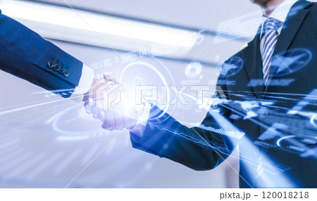 握手するビジネスパーソン 握手するビジネスパーソン 120018218