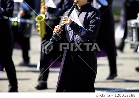 マーチングバンド　パレード　楽器 120018269