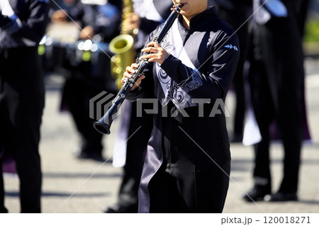 マーチングバンド　パレード　楽器 120018271