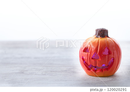 ハロウィンのかぼちゃお化け ハロウィンのかぼちゃお化け 120020291