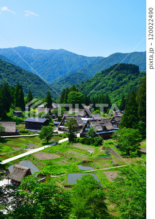 初夏 富山県 五箇山 相倉合掌集落 初夏 富山県 五箇山 相倉合掌集落 120022490