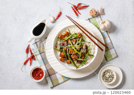 garlic green bean stir fry with crispy tofu and rice 120023460