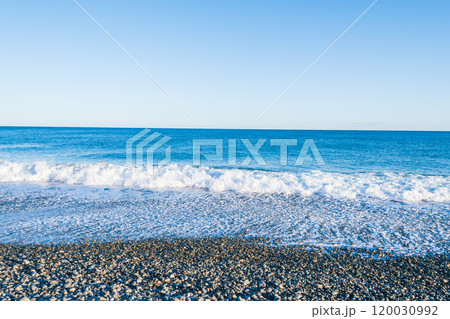 穏やかな海辺 120030992