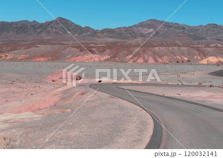 An empty road in the mountains background, a deserted desert in the Valley of death, view of natural landscape, USA national parks wildlife An empty road in the mountains background, a deserted desert in the Valley of death, view of natural landscape, USA national parks wildlife 120032141