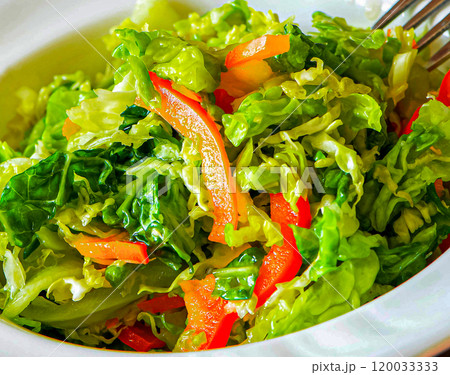 Fresh cabbage, red pepper and onion salad. healthy vegetable salad. 120033333