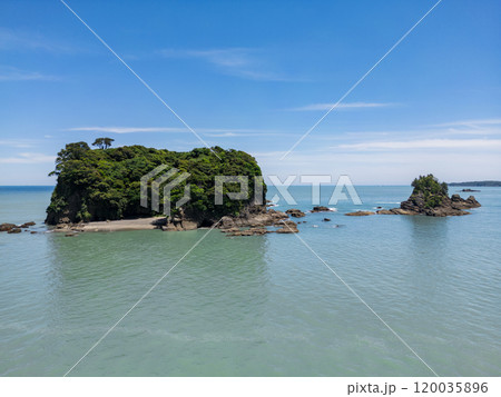 九龍島と鯛島(ドローン空撮) 和歌山県東牟婁郡串本町 九龍島と鯛島(ドローン空撮) 和歌山県東牟婁郡串本町 120035896